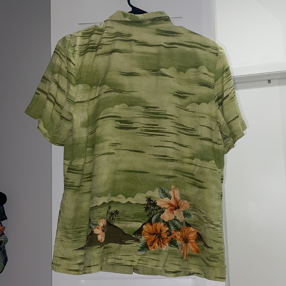 Tommy Bahama Green Button Down Blouse - Picture 5 of 5